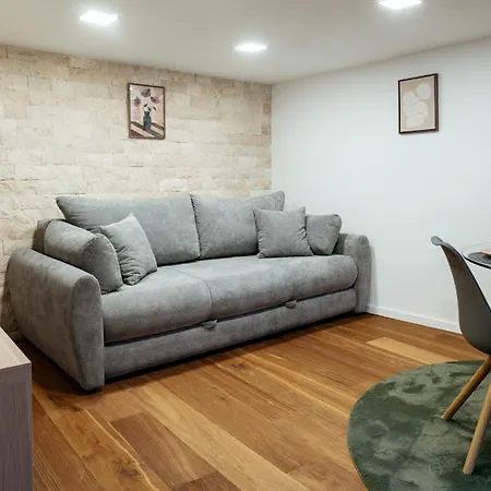 Apartma Cathedral With Gallery